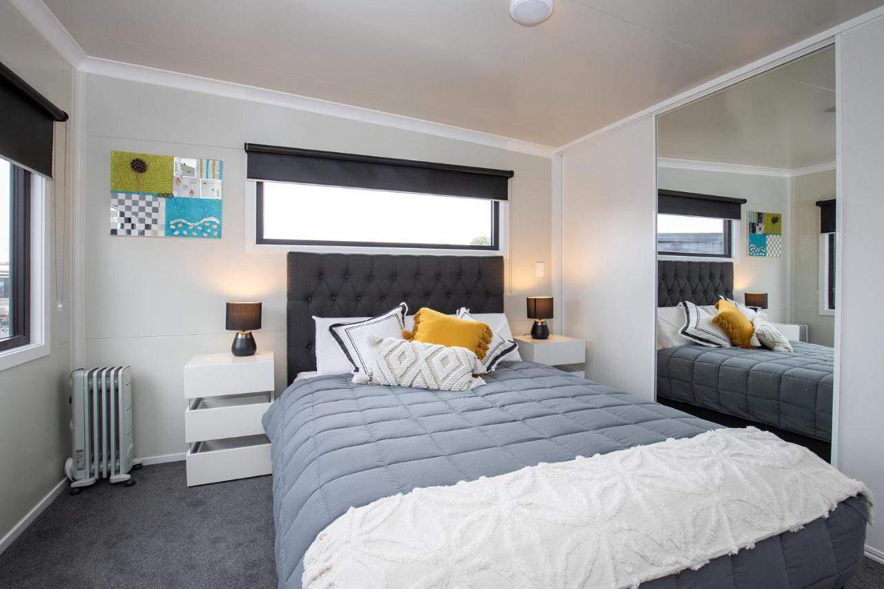 Affordable Modern Accommodation Westport Exterior foto